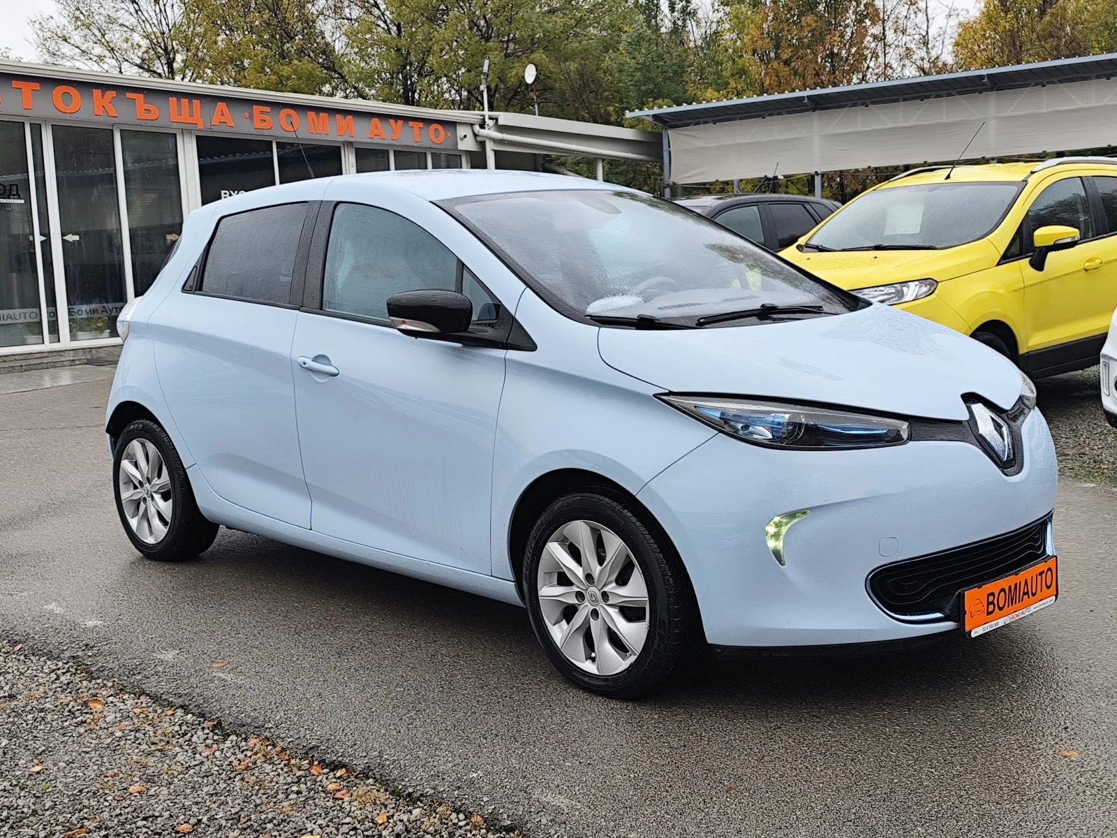 Renault Zoe LED* NAVI* 43KWh* 150km*  - изображение 3