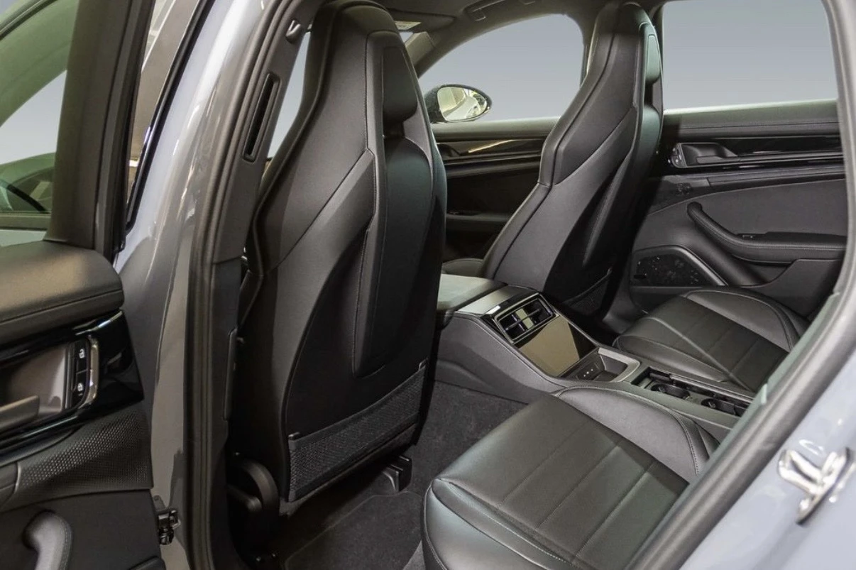 Porsche Panamera 4* E-Hybrid* Bose* Matrix* Head-up - изображение 8