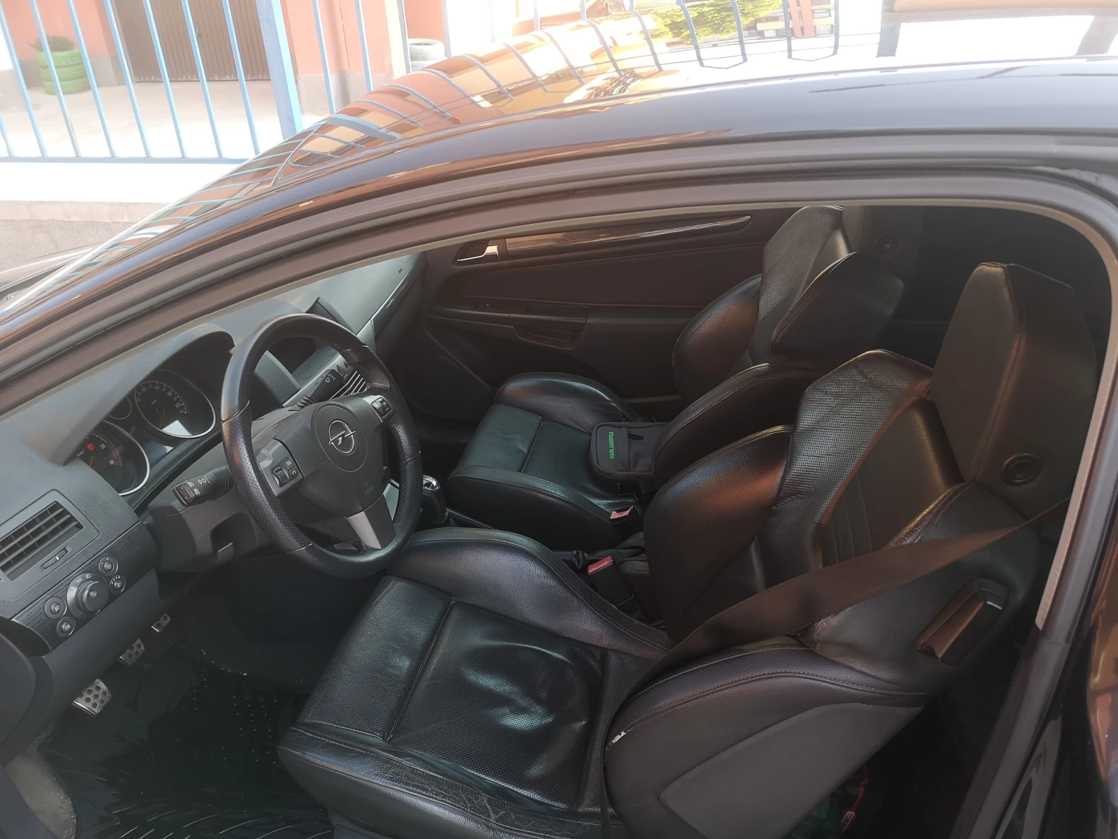 Opel Astra H, снимка 4 - Автомобили и джипове - 54037240