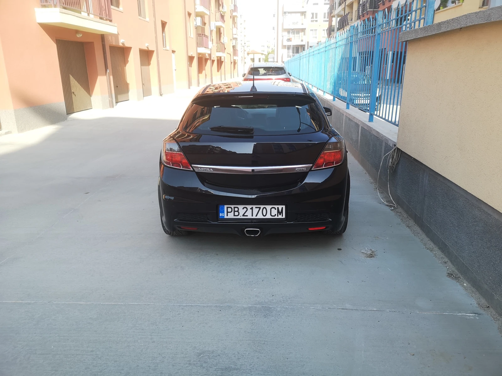 Opel Astra H, снимка 3 - Автомобили и джипове - 54037240