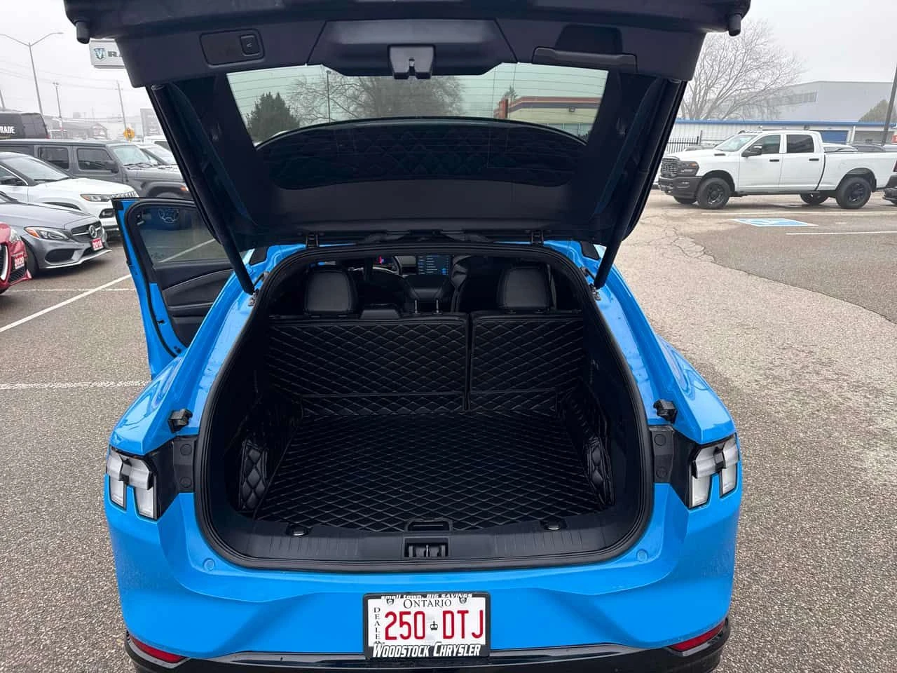 Ford Mustang Mach-E * GT Performance Edition* 2 КЛЮЧА* PANO* KEYLESS* , снимка 13 - Автомобили и джипове - 54088288