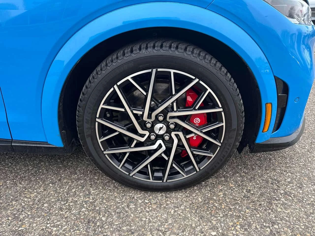 Ford Mustang Mach-E * GT Performance Edition* 2 КЛЮЧА* PANO* KEYLESS* , снимка 7 - Автомобили и джипове - 54088288