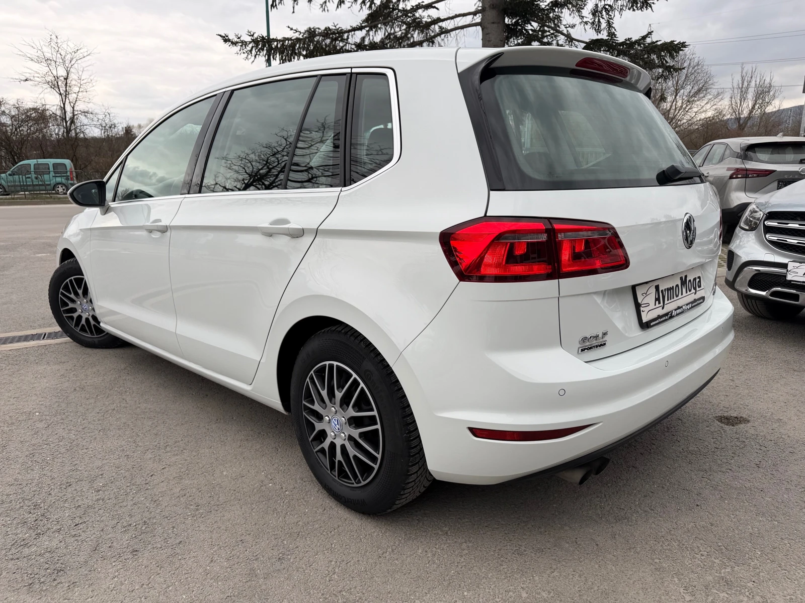 VW Sportsvan 1.4 TSI AVT NAVI, снимка 6 - Автомобили и джипове - 54195654