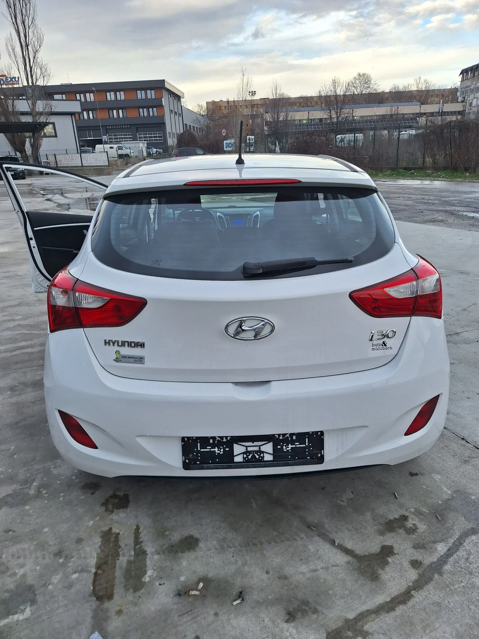 Hyundai I30, снимка 13 - Автомобили и джипове - 54283891