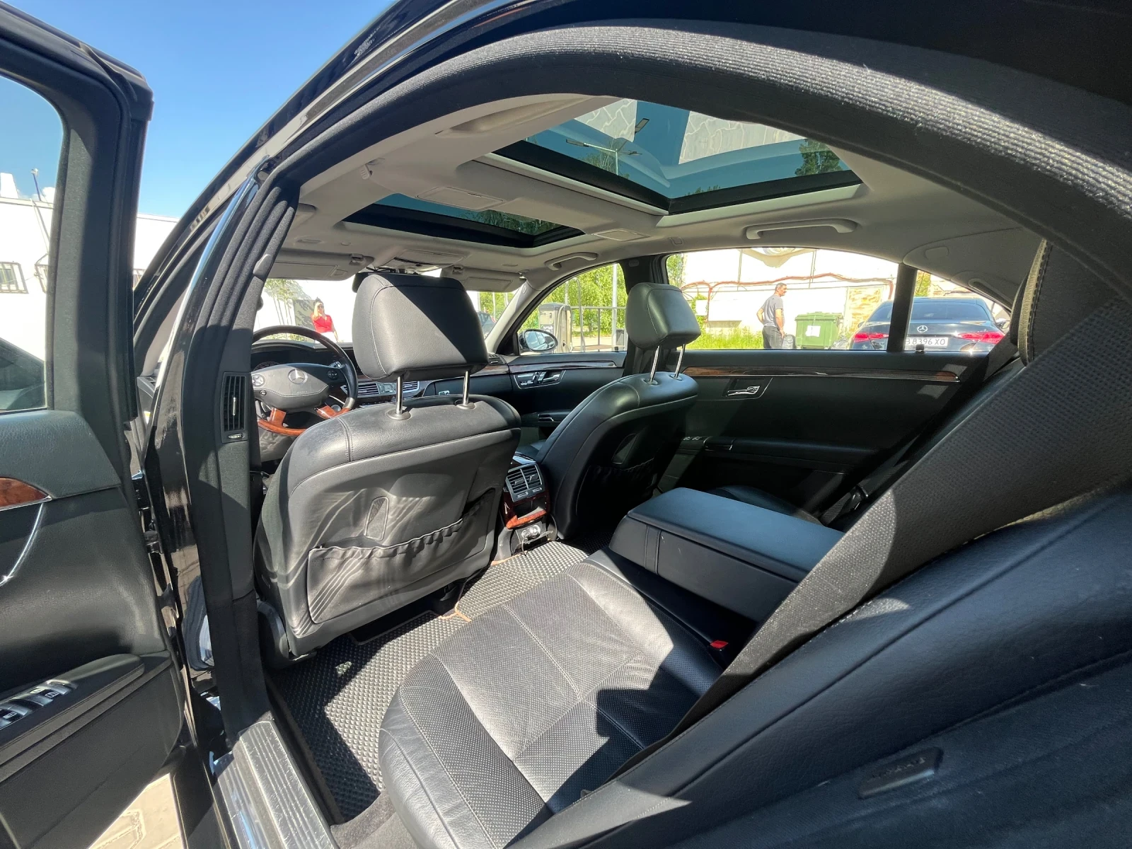 Mercedes-Benz S 550 AMG Pack * Soft Close * Panorama , снимка 11 - Автомобили и джипове - 54476533