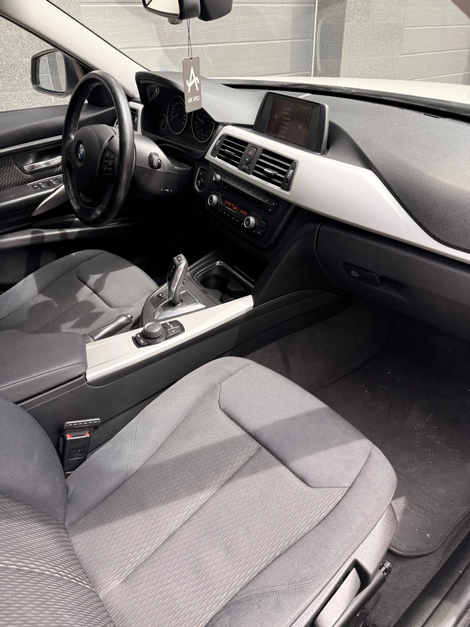 BMW 320 184hp, 188хил км- смен.вериги, снимка 7 - Автомобили и джипове - 54494554