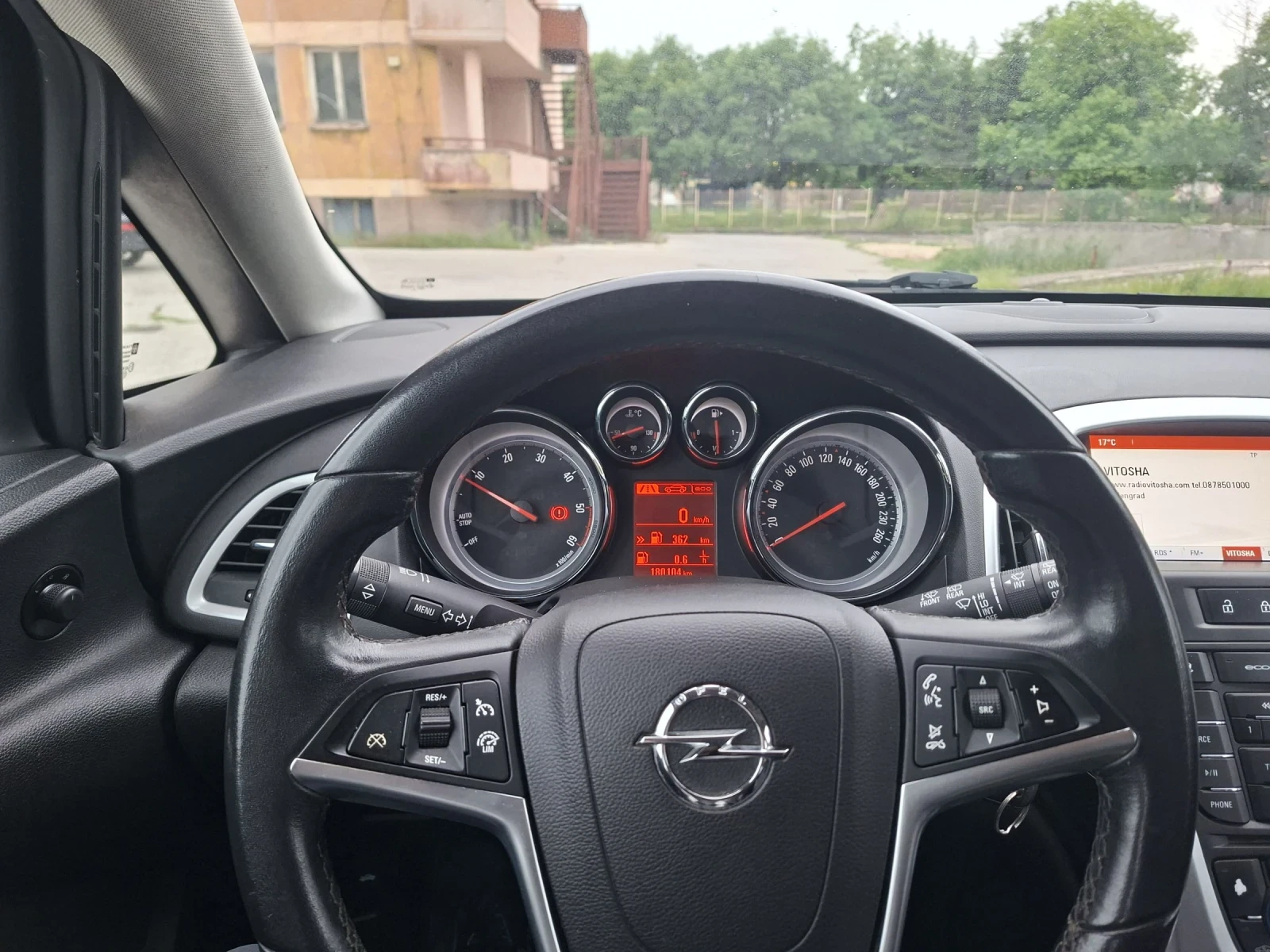 Opel Astra 1.6 CDTI, снимка 13 - Автомобили и джипове - 54576414