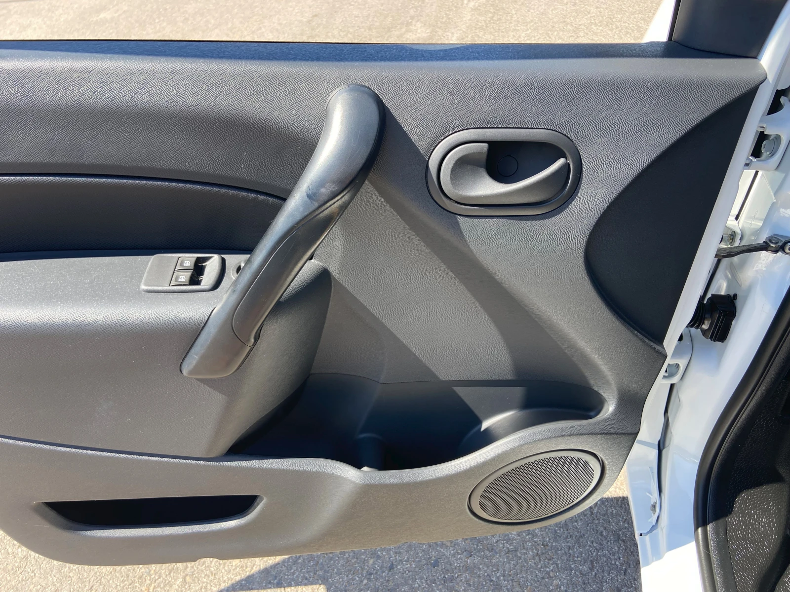 Renault Kangoo Z.E.33kWh-13700км!!!, снимка 11 - Автомобили и джипове - 54916305