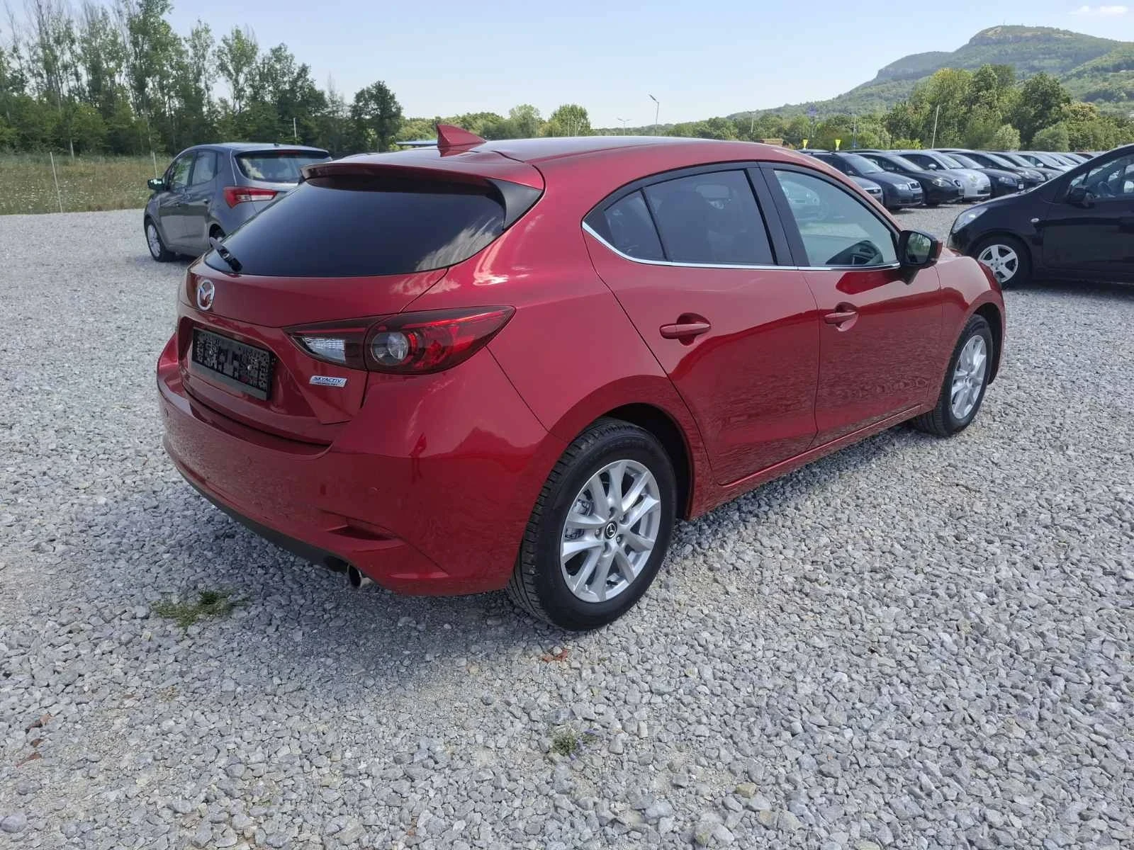 Mazda 3 2.0i avt kli navi FEIS, снимка 6 - Автомобили и джипове - 55557655