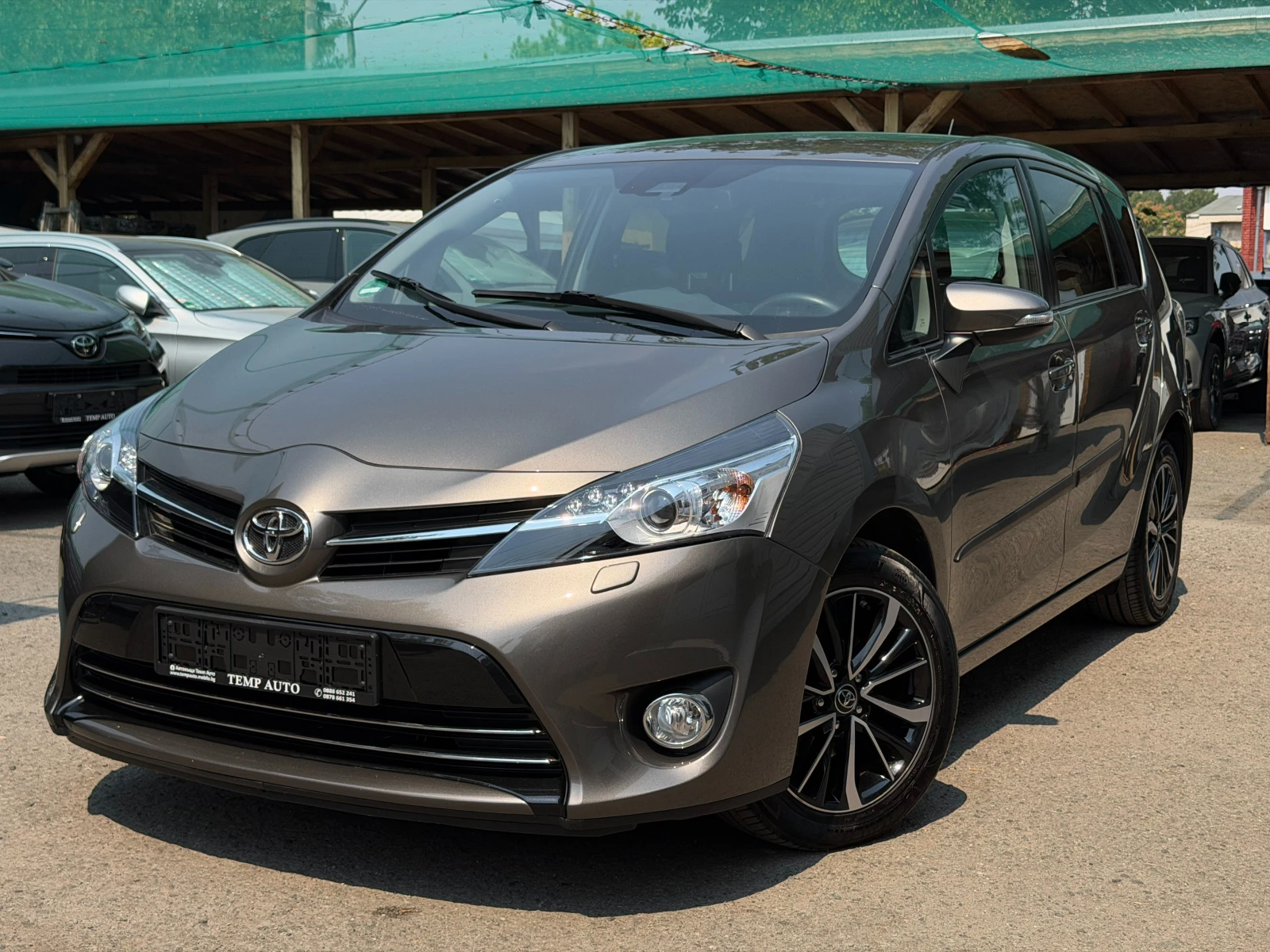 Toyota Verso 1.8I* СЕРВИЗНА КНИЖКА* ПЪЛНА  ИСТОРИЯ В ТОЙОТА, снимка 2 - Автомобили и джипове - 55728098