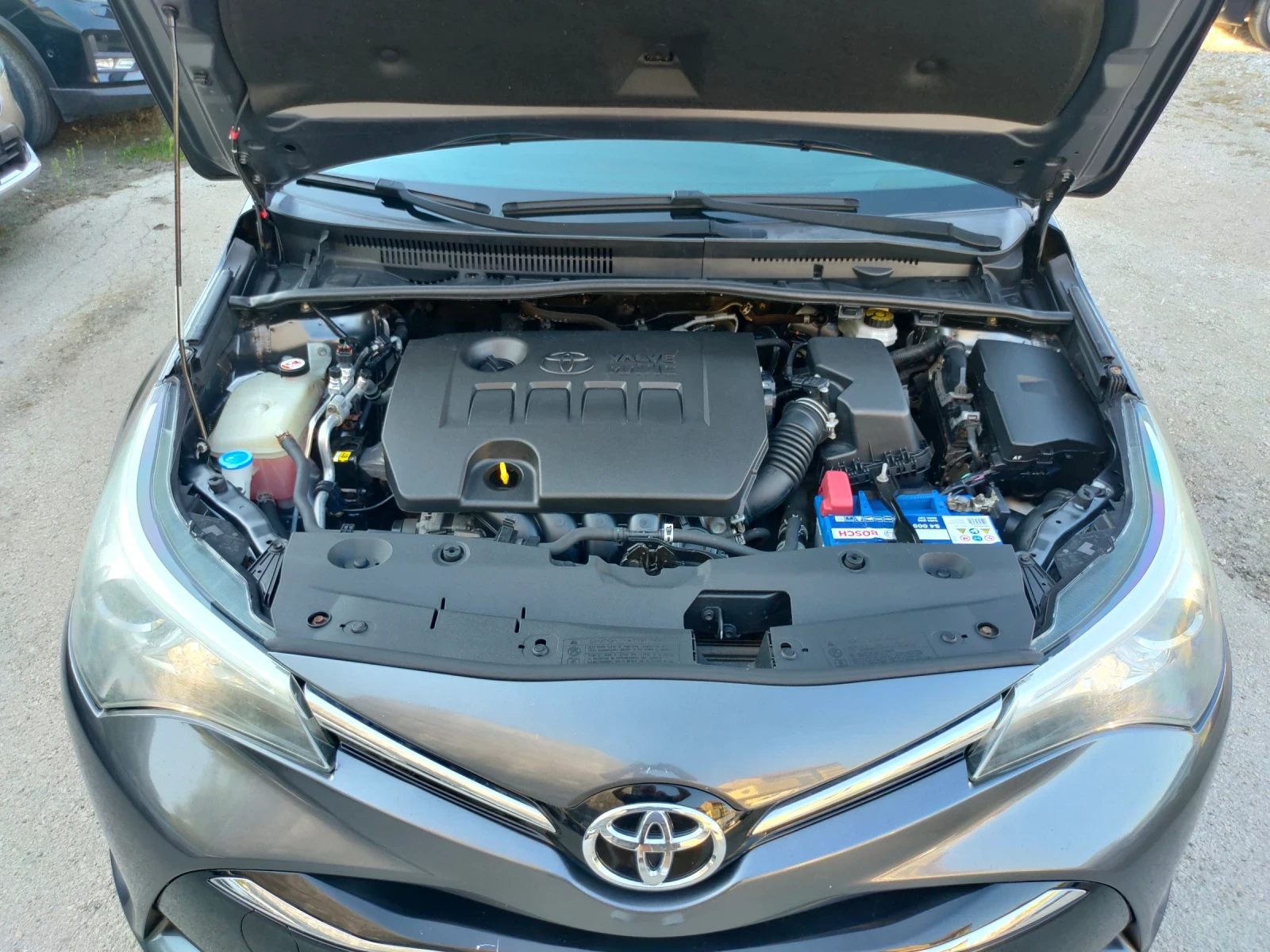 Toyota Avensis, снимка 14 - Автомобили и джипове - 55750588