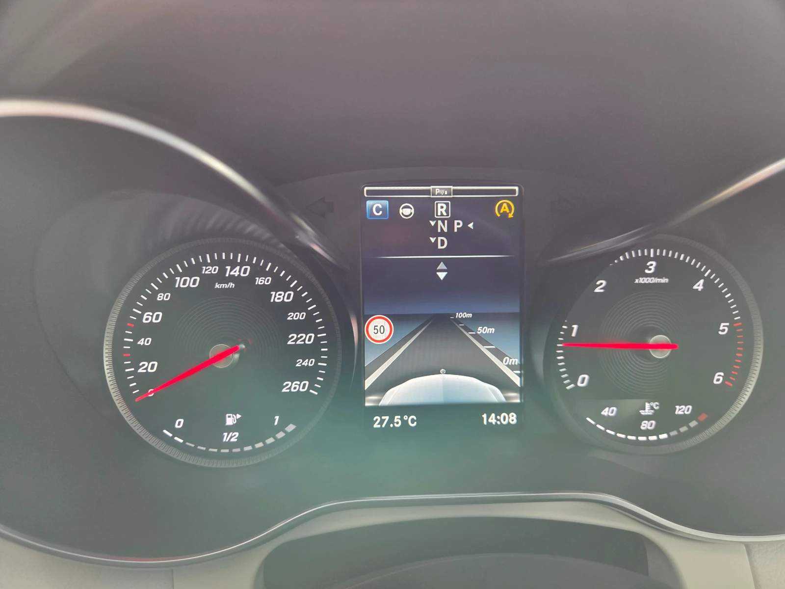 Mercedes-Benz C 250 4matik 360cam.distronic, снимка 16 - Автомобили и джипове - 55811377