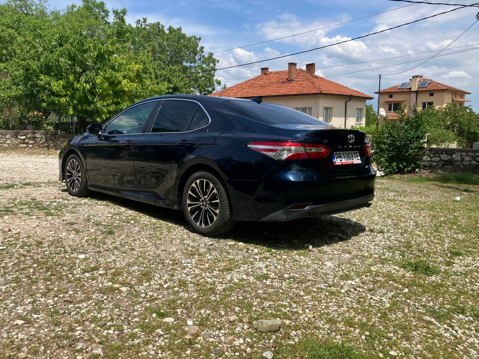 Toyota Camry 2.5 бензин, снимка 4 - Автомобили и джипове - 56074162