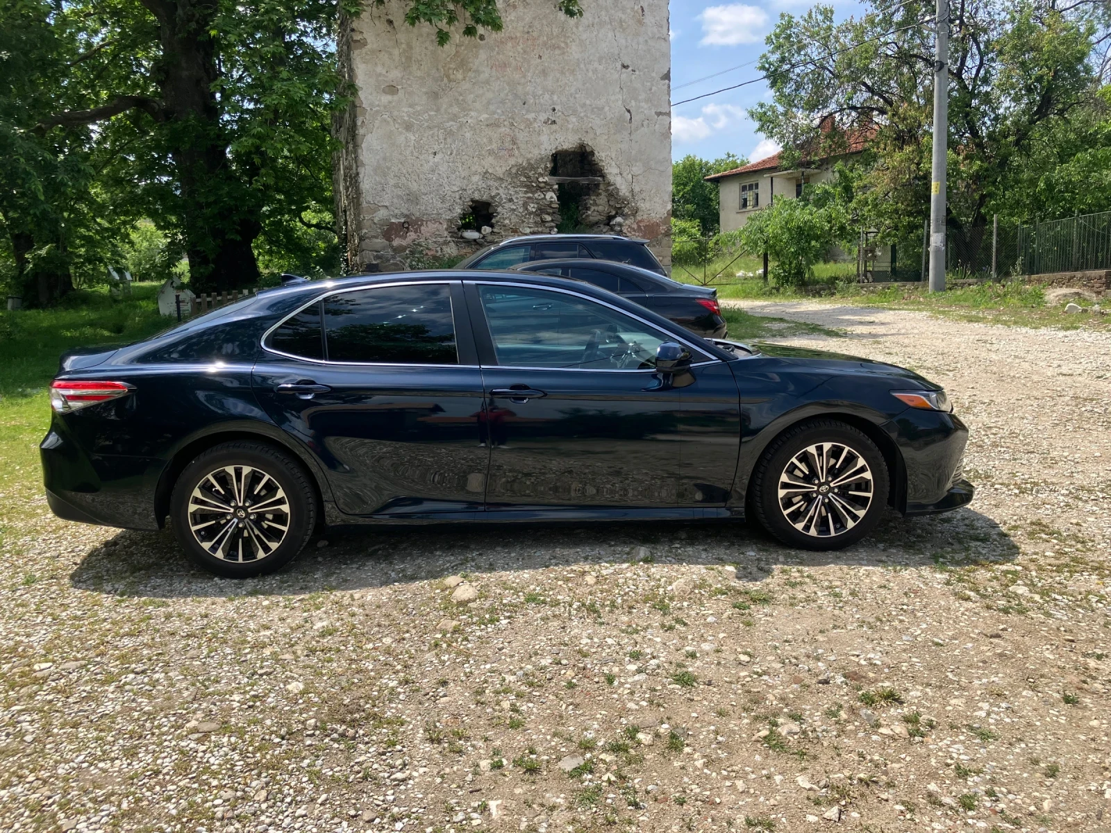 Toyota Camry 2.5 бензин, снимка 2 - Автомобили и джипове - 56074162