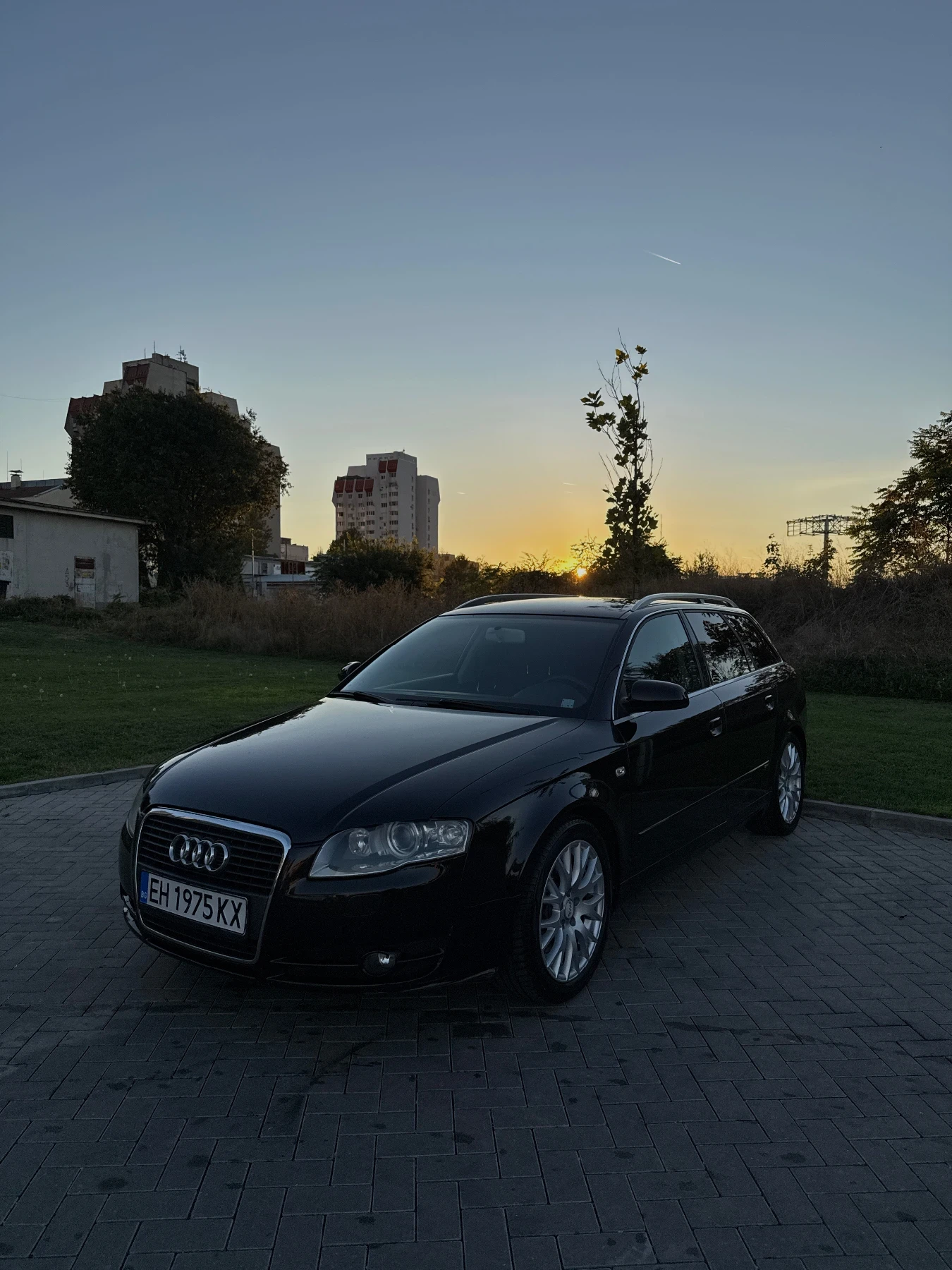 Audi A4, снимка 2 - Автомобили и джипове - 56631106