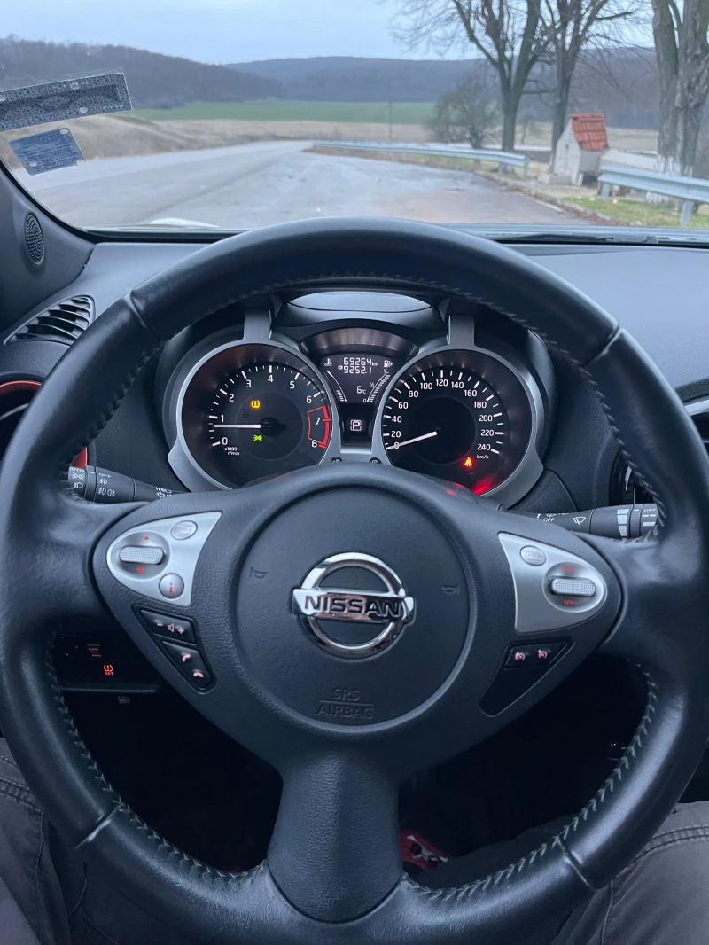 Nissan Juke, снимка 16 - Автомобили и джипове - 48286867