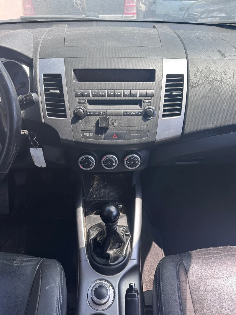 Citroen C-Crosser 2.2HDI -7 МЕСТА -  TV/DVD - КЛИМАТРОНИК, снимка 12 - Автомобили и джипове - 51329710