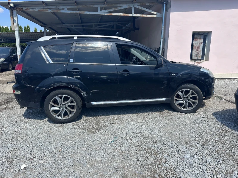 Citroen C-Crosser 2.2HDI -7 МЕСТА -  TV/DVD - КЛИМАТРОНИК, снимка 3 - Автомобили и джипове - 51329710