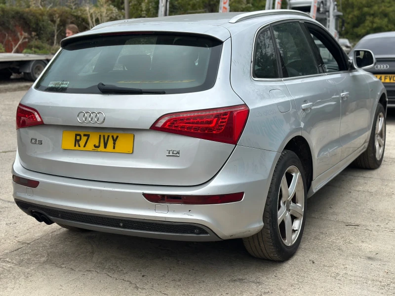 Audi Q5 2.0tdi s line, снимка 3 - Автомобили и джипове - 51899854