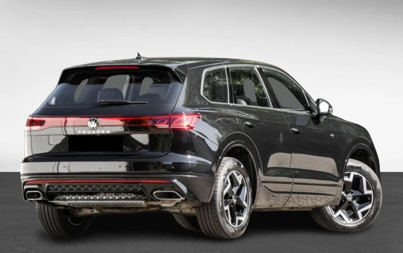 VW Touareg 3.0 TDI R-LINE 4MOTION MATRIX CAMERA KEYLESS, снимка 3 - Автомобили и джипове - 51912330