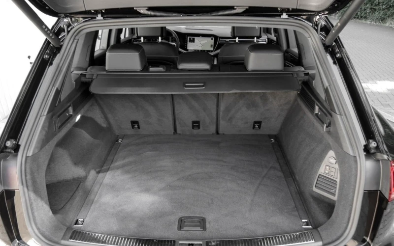 VW Touareg 3.0 TDI R-LINE 4MOTION MATRIX CAMERA KEYLESS, снимка 12 - Автомобили и джипове - 51912330