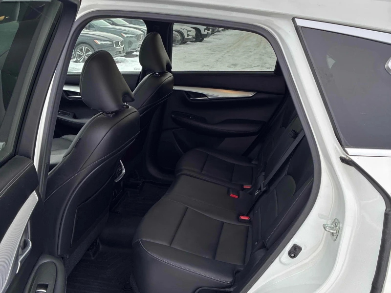Infiniti QX50 LUXE * * CARFAX * * АВТО КРЕДИТ * * , снимка 11 - Автомобили и джипове - 52931029
