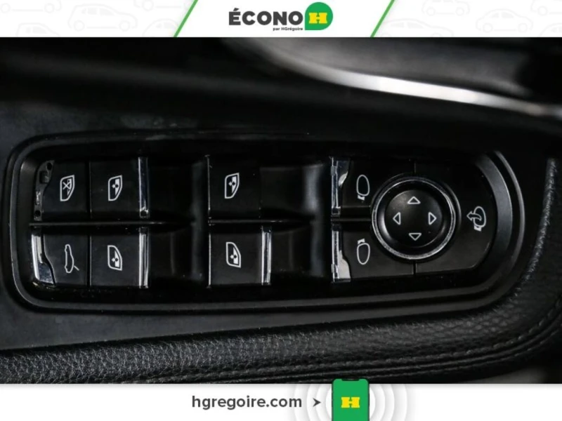 Porsche Macan * S AWD MAGS CUIR TOIT PANO CAM?RA * CARFAX * ЦЕНА, снимка 15 - Автомобили и джипове - 53045111