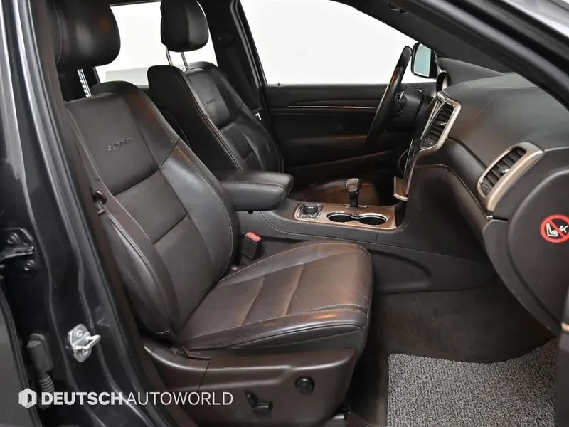 Jeep Cherokee 3.0 Diesel Summit, снимка 9 - Автомобили и джипове - 53590378