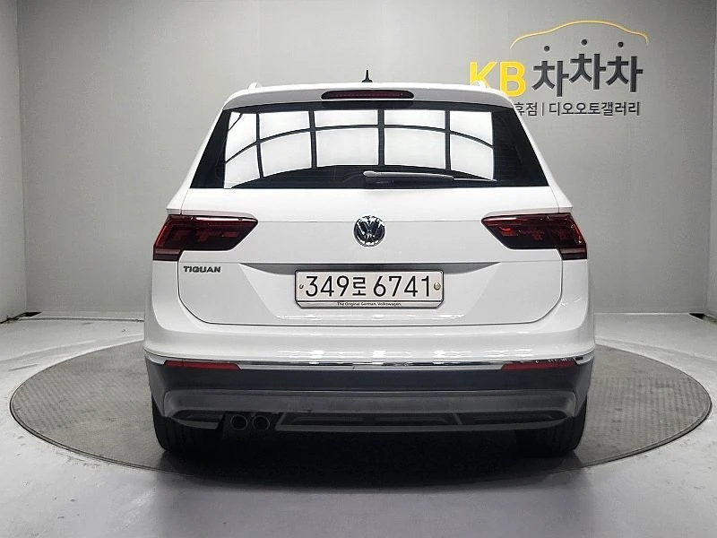 VW Tiguan 2.0 TDI Premium| 150к.с.| ВКЛ.ТЕХНОТЕСТ, снимка 4 - Автомобили и джипове - 55098042