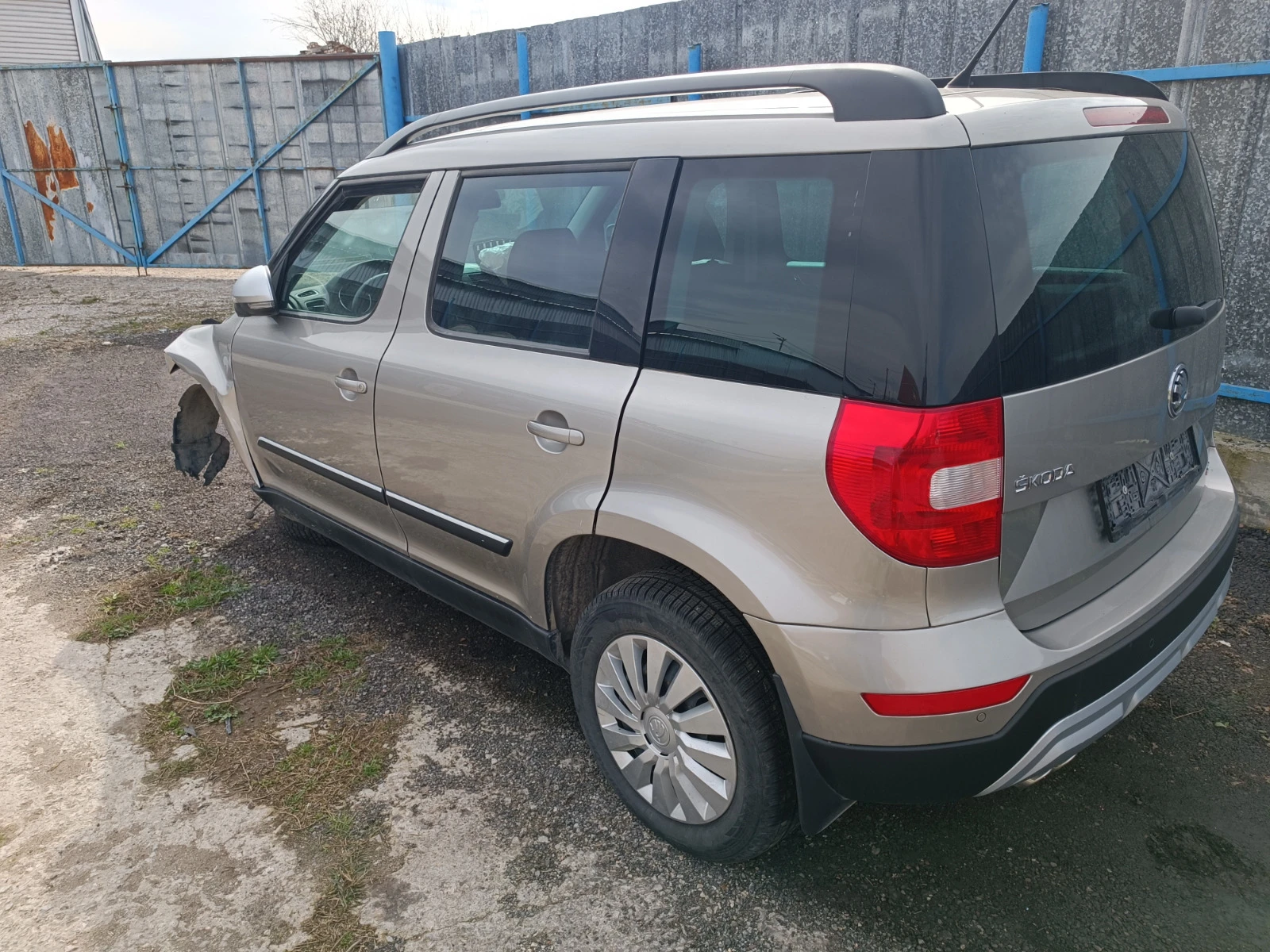 Skoda Yeti 2.0 TDI   4х4 - изображение 2