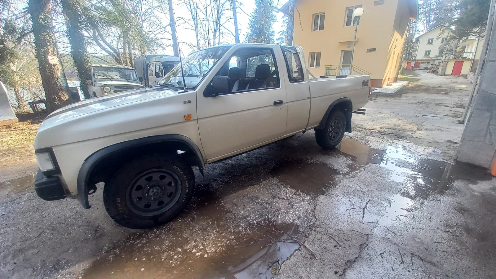 Nissan Navara  - изображение 7