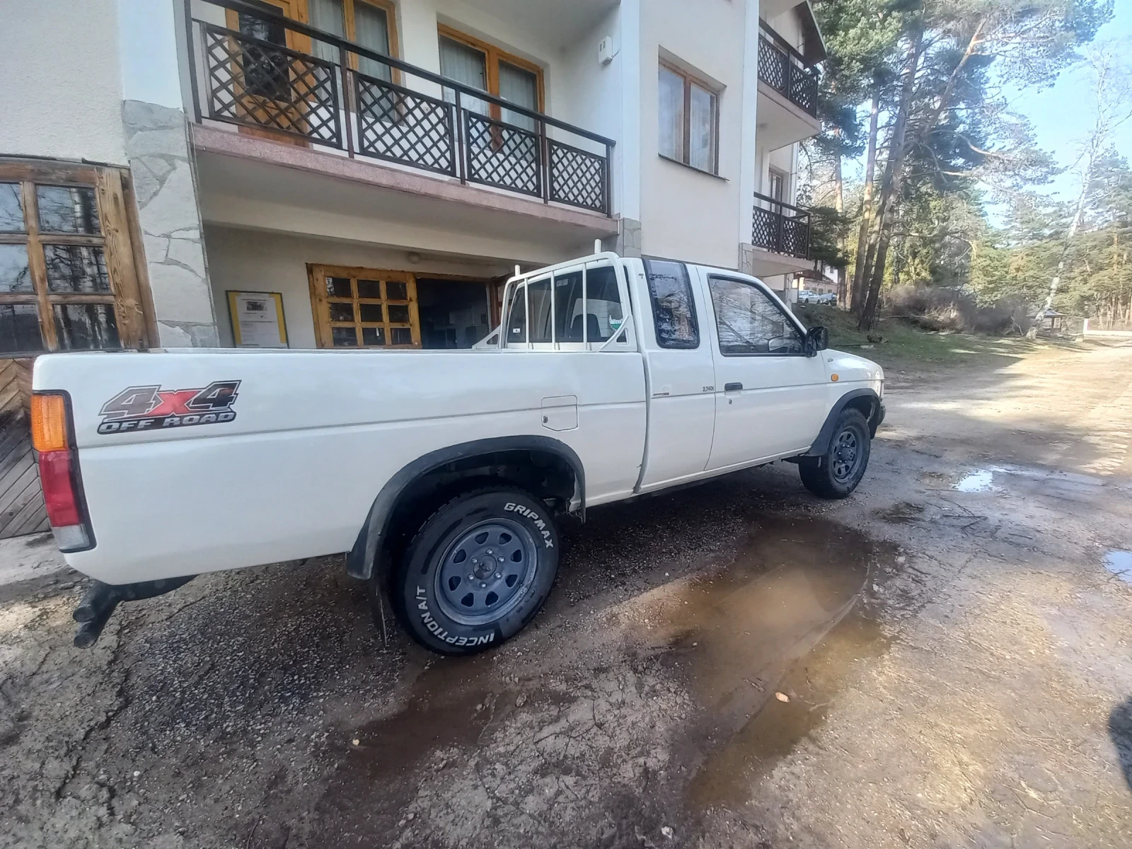 Nissan Navara  - изображение 8