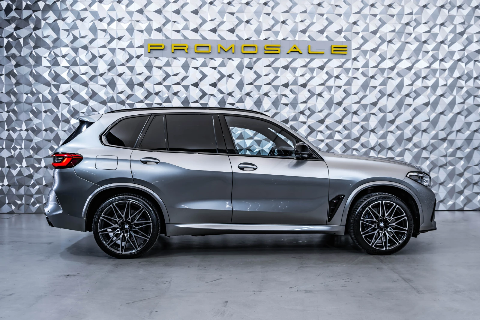 BMW X5 M Competition SkyLounge  - изображение 6