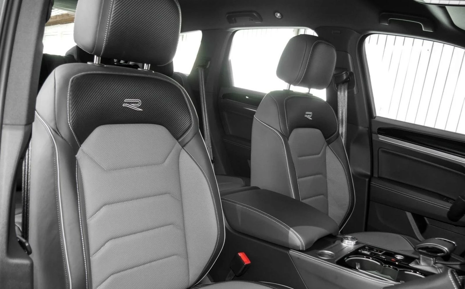 VW Touareg 3.0 TDI R-LINE 4MOTION MATRIX CAMERA KEYLESS - изображение 10