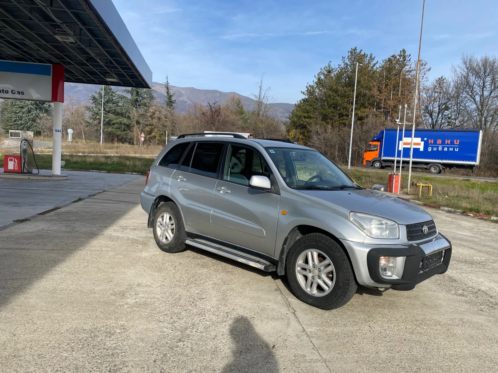 Toyota Rav4 2.0 vvti 4x4 - изображение 2