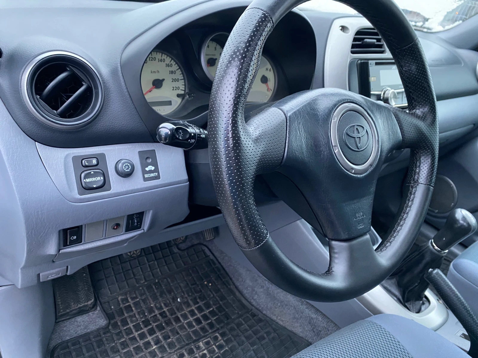 Toyota Rav4 2.0 vvti 4x4 | Mobile.bg � ����������� 10