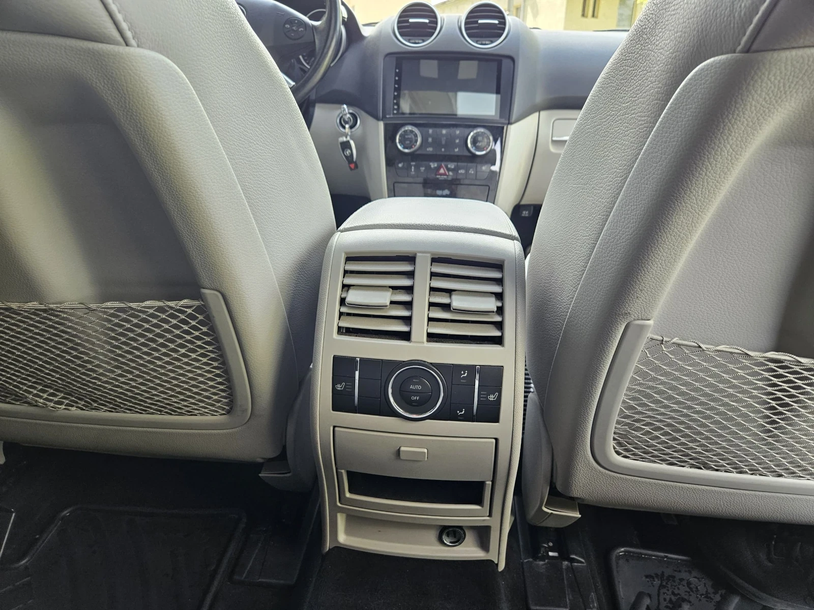 Mercedes-Benz ML 320 BLUETEC, снимка 9 - Автомобили и джипове - 53375230