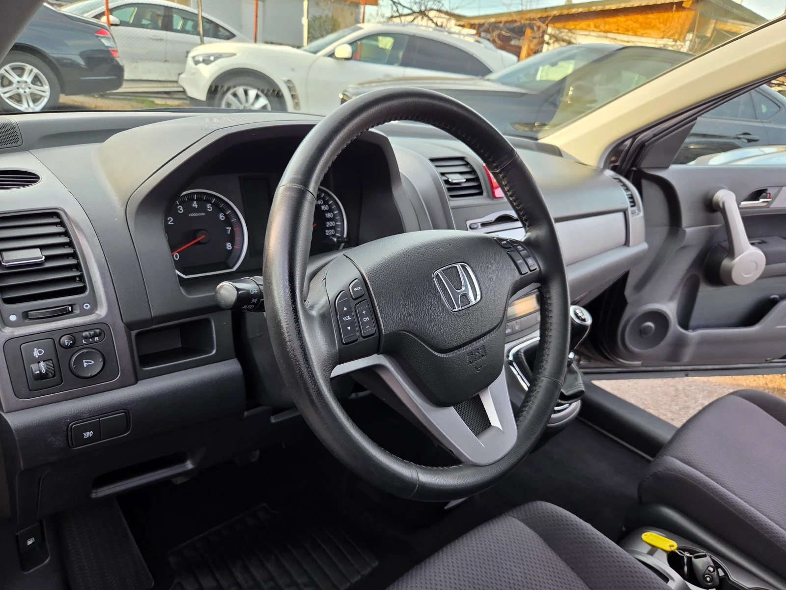 Honda Cr-v 2.0i, снимка 9 - Автомобили и джипове - 54126615