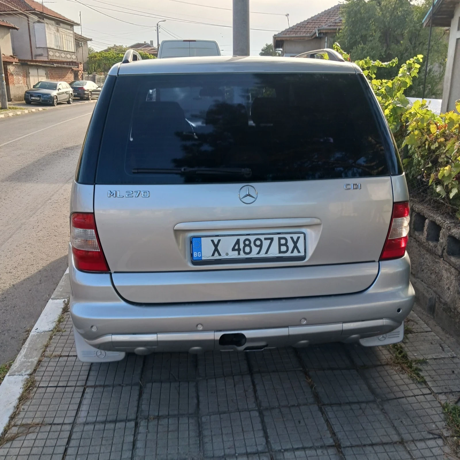 Mercedes-Benz ML 270, снимка 2 - Автомобили и джипове - 54210673
