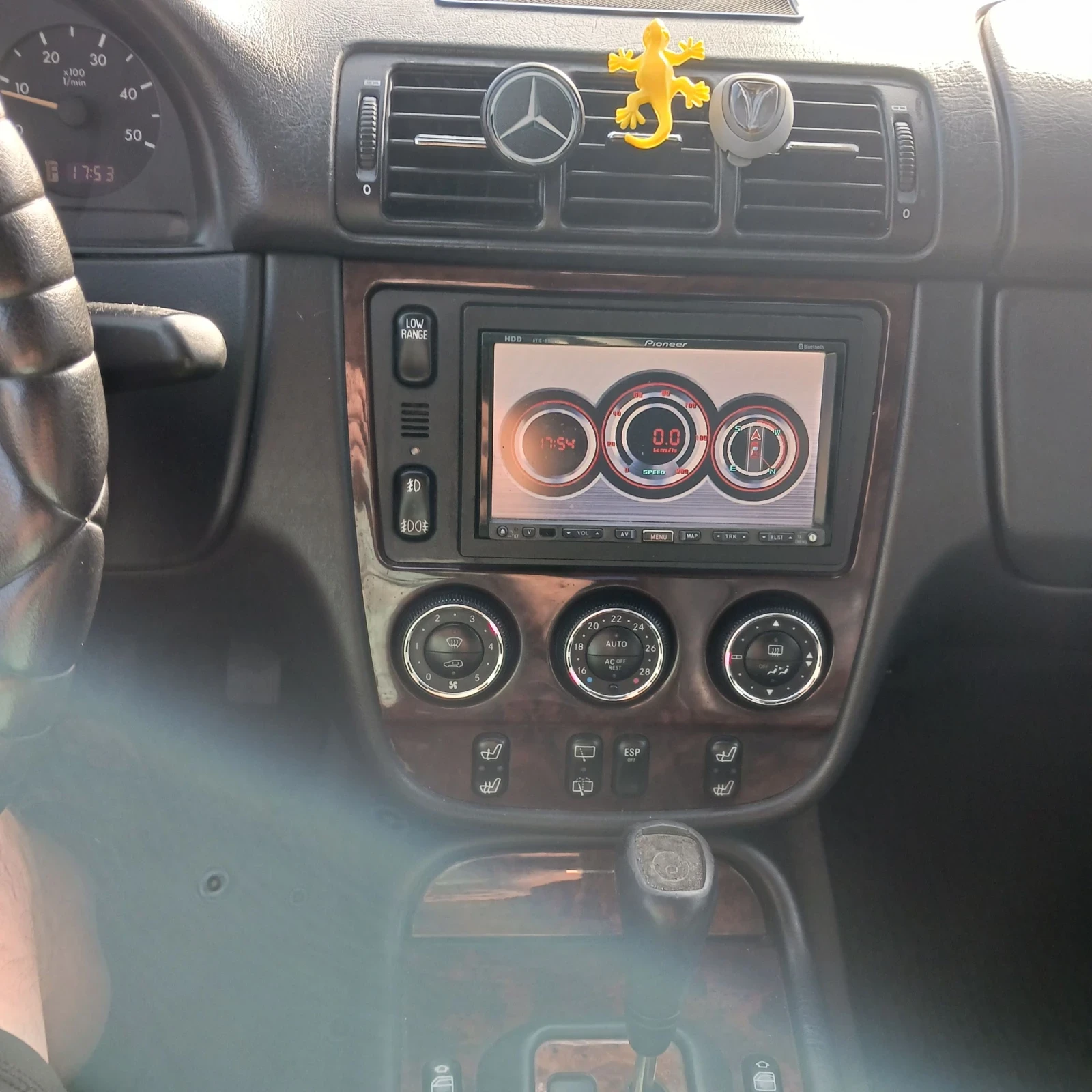 Mercedes-Benz ML 270, снимка 5 - Автомобили и джипове - 54210673