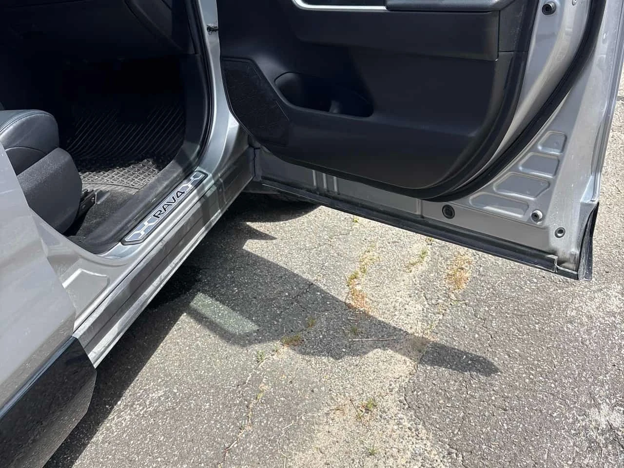 Toyota Rav4 * Hybrid XLE * CARFAX * ЦЕНА ДО БГ, снимка 16 - Автомобили и джипове - 54896755