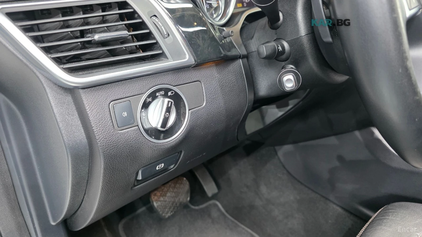 Mercedes-Benz ML 350 ПАНО* КОЖА* ПОДГРЕВ* ОБДУХВАНЕ* НАВИ* КАМЕРА, снимка 15 - Автомобили и джипове - 54988272