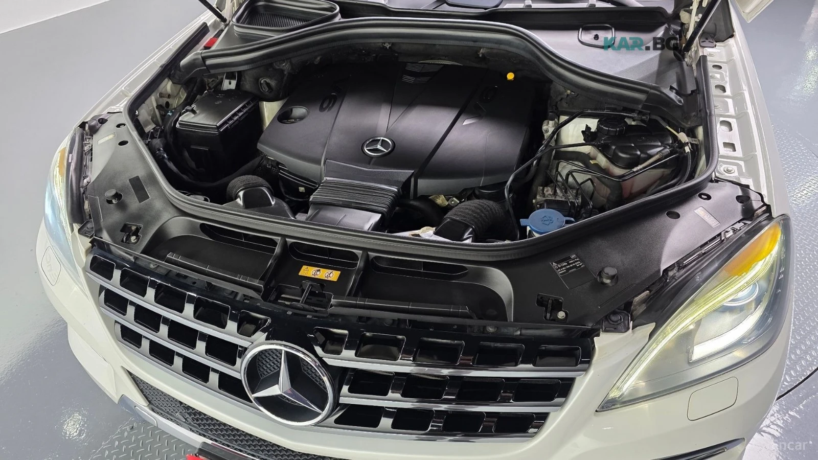 Mercedes-Benz ML 350 ПАНО* КОЖА* ПОДГРЕВ* ОБДУХВАНЕ* НАВИ* КАМЕРА, снимка 5 - Автомобили и джипове - 54988272
