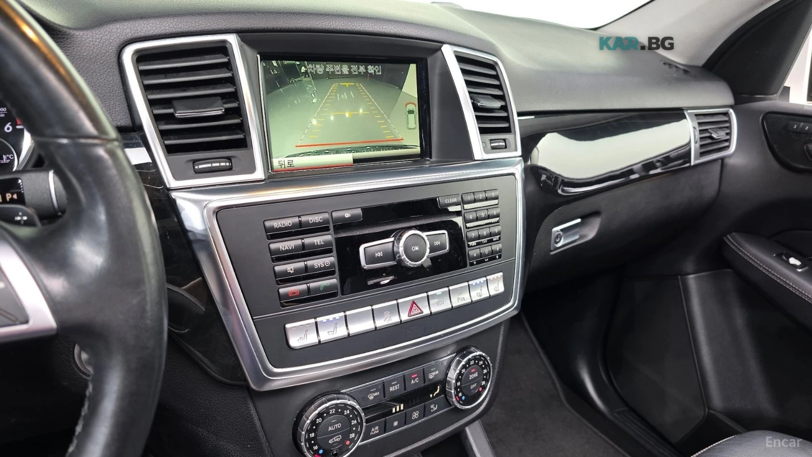 Mercedes-Benz ML 350 ПАНО* КОЖА* ПОДГРЕВ* ОБДУХВАНЕ* НАВИ* КАМЕРА, снимка 14 - Автомобили и джипове - 54988272