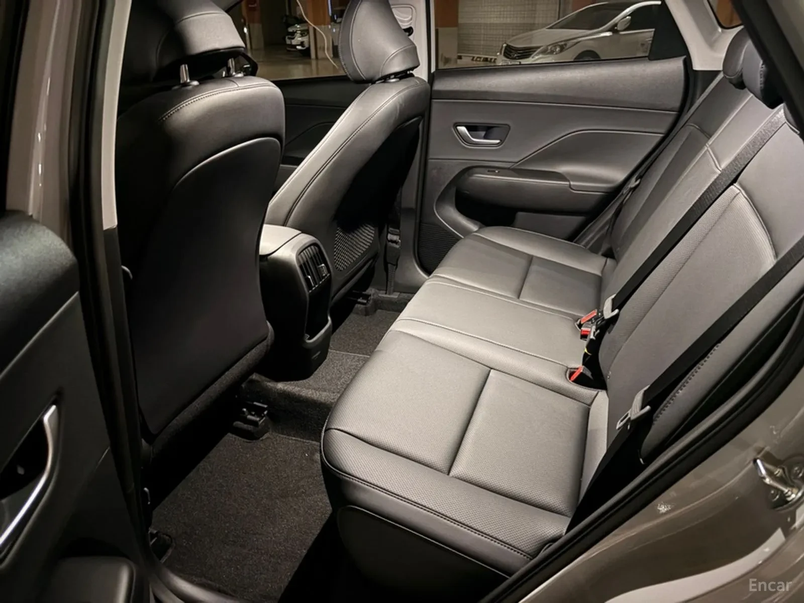Hyundai Kona, снимка 5 - Автомобили и джипове - 55057333