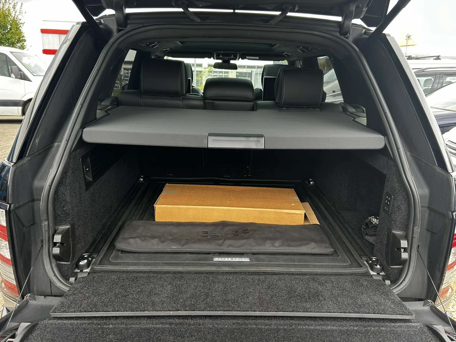 Land Rover Range rover, снимка 9 - Автомобили и джипове - 55306927
