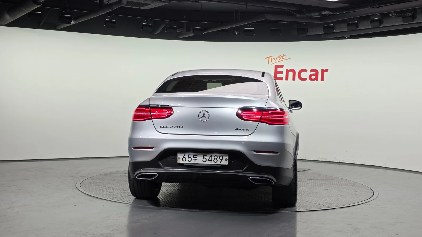 Mercedes-Benz GLC 220 d 4Matic * ПОДГРЕВИ * 360 * ЛЮК, снимка 4 - Автомобили и джипове - 55359392