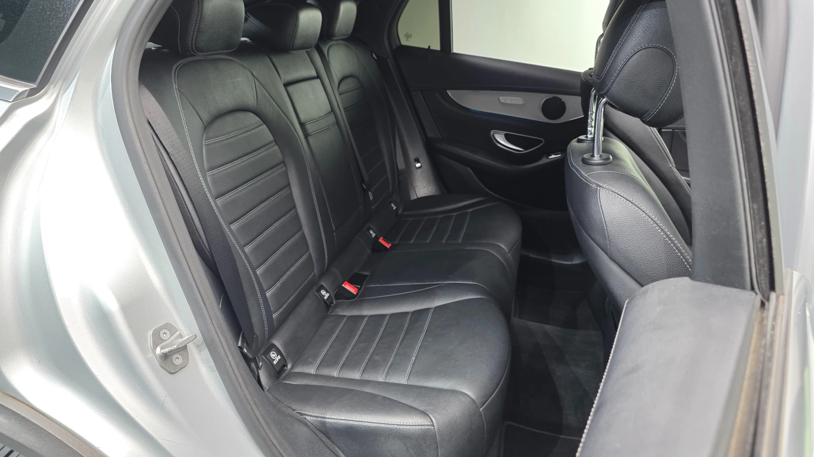Mercedes-Benz GLC 220 d 4Matic * ПОДГРЕВИ * 360 * ЛЮК, снимка 10 - Автомобили и джипове - 55359392