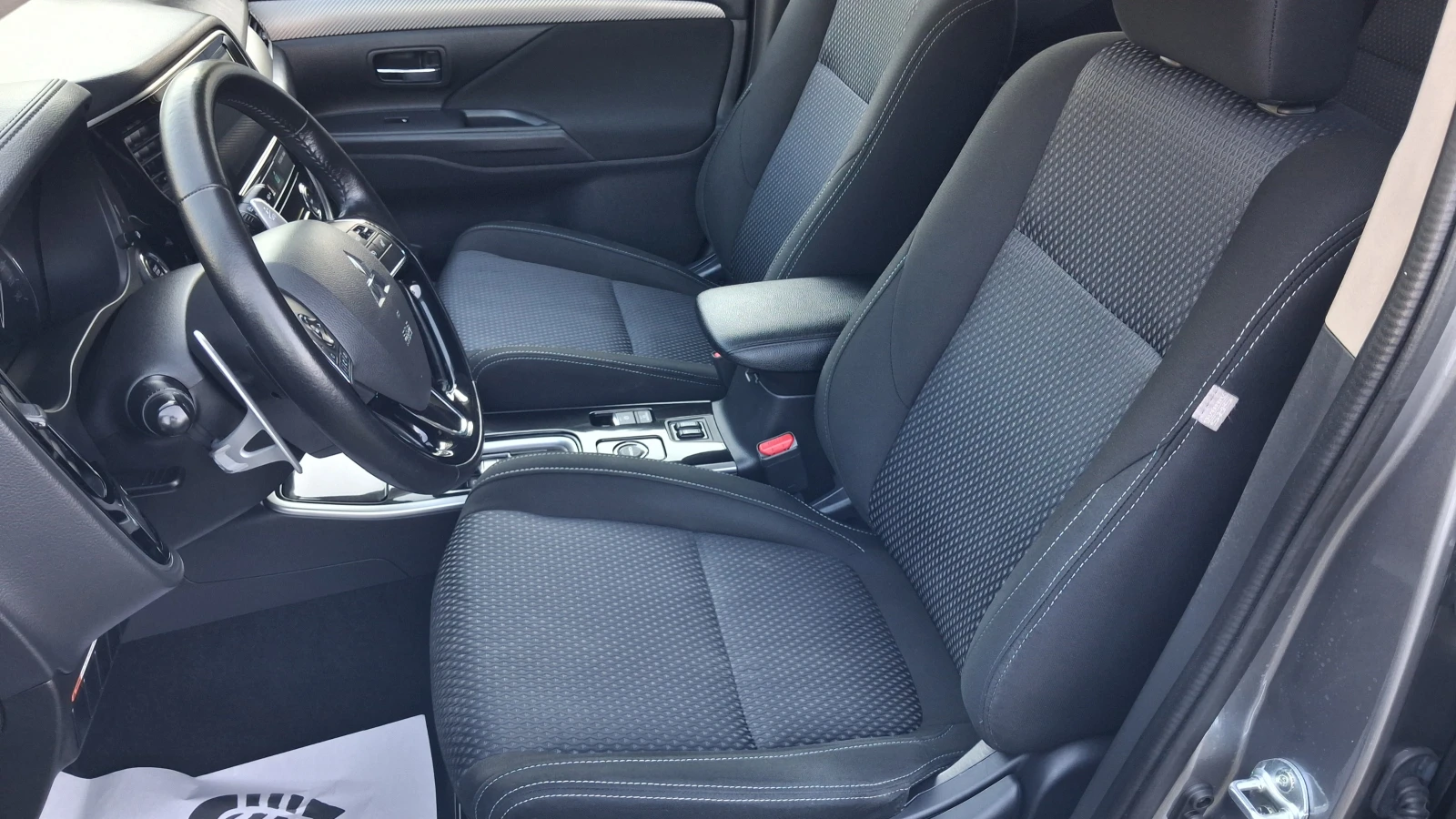 Mitsubishi Outlander 2.2DI-D 4WD AVTOMAT/KAMERA/NAVI EURO 6 | Mobile.bg � ����������� 11