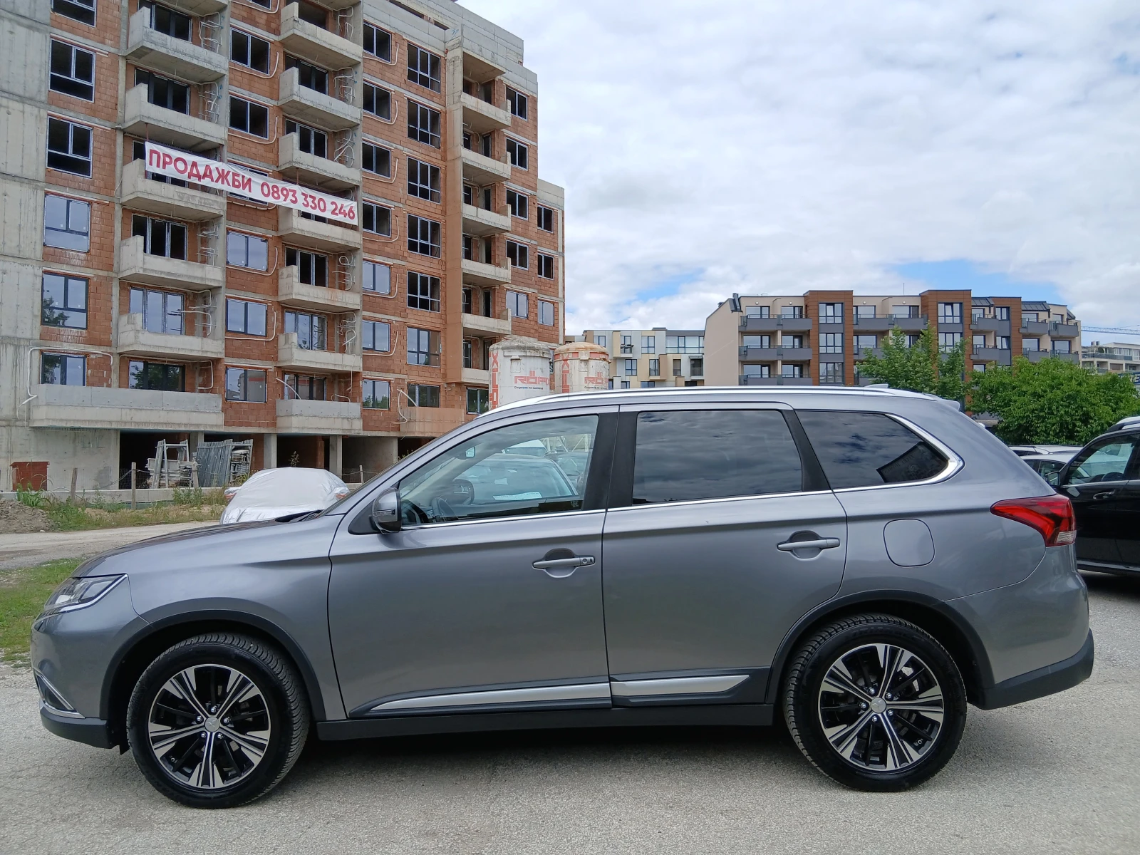 Mitsubishi Outlander 2.2DI-D 4WD AVTOMAT/KAMERA/NAVI EURO 6, снимка 7 - Автомобили и джипове - 55453081